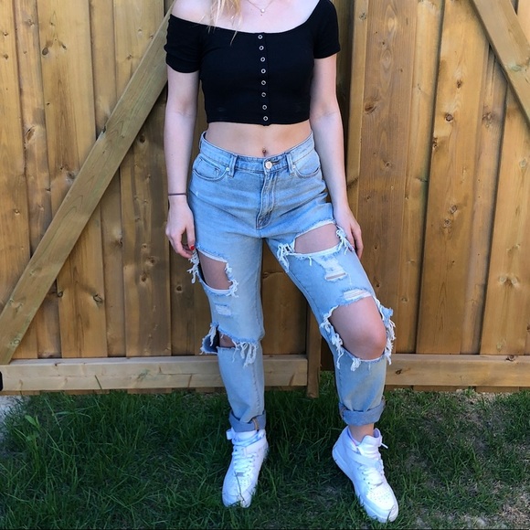 ***SOLD****Distressed Mom Jean 🦋 - Picture 5 of 6